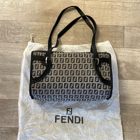 Fendi Handbags - Fendi Tote Bag Vintage